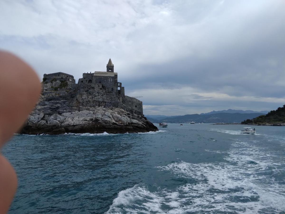 Bed & Boat Holiday La Spezia Buitenkant foto