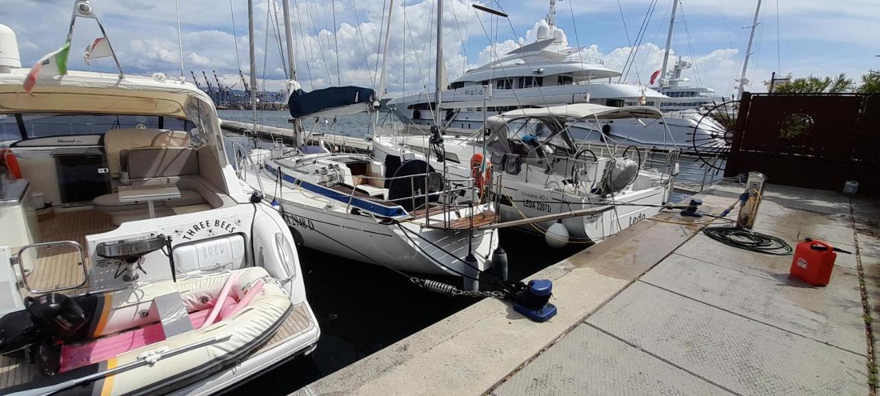 Bed & Boat Holiday La Spezia Buitenkant foto