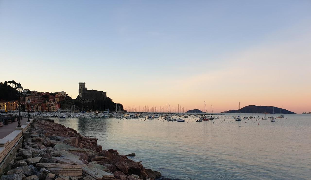 Bed & Boat Holiday La Spezia Buitenkant foto